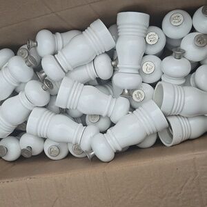 Le Creuset White Salt and Pepper Grinders